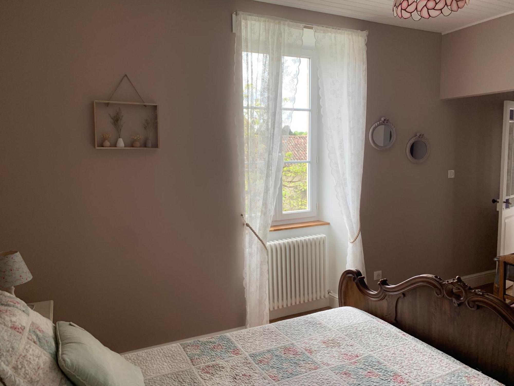 Bed and breakfast The Cool Lounge A Coulonges - Charente Extérieur photo